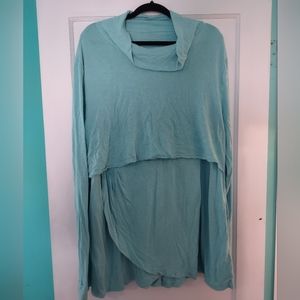 Latched Mama petal front